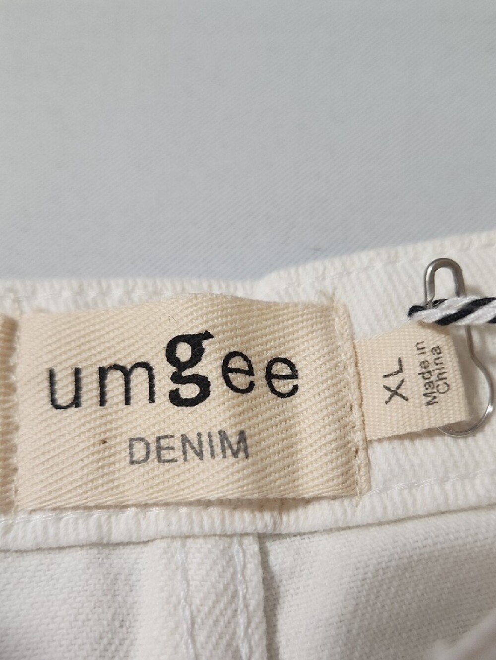 Umgee White Denim Mini Skirt - Clean White With Beautiful Embroidery - Picture 2 of 13